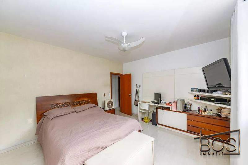 Casa, 4 quartos, 267 m² - Foto 12