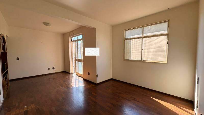 Apartamento, 3 quartos, 100 m² - Foto 1
