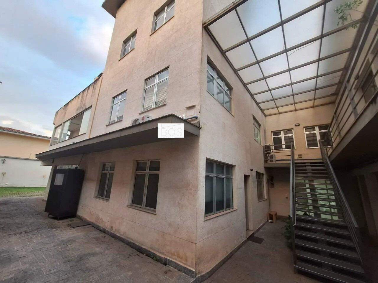 Casa, 10 quartos, 1500 m² - Foto 1