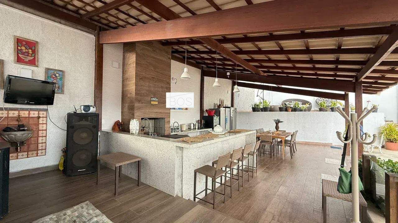Casa, 4 quartos, 290 m² - Foto 5
