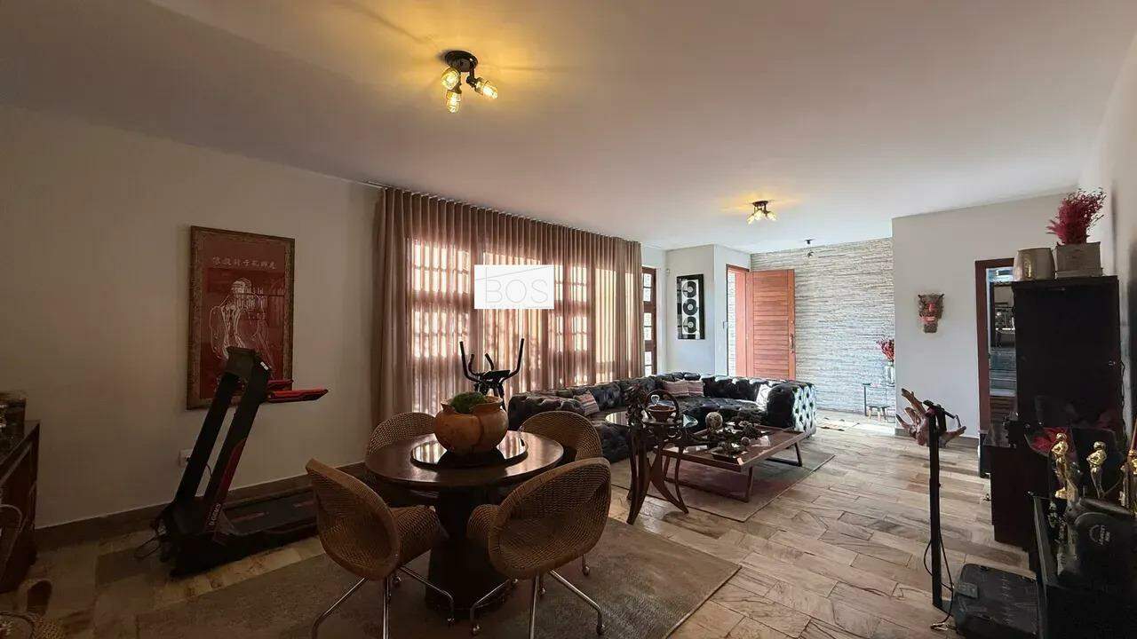Casa, 4 quartos, 290 m² - Foto 14