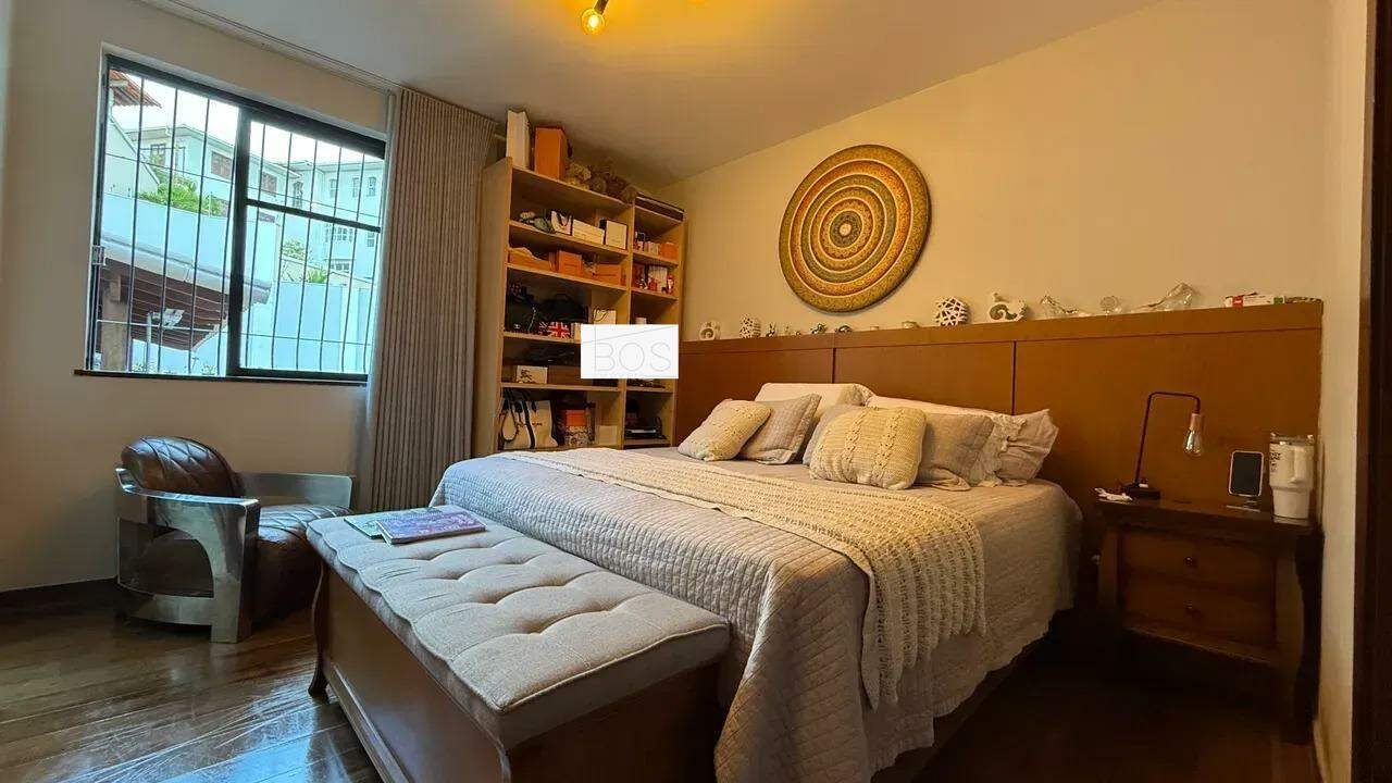Casa, 4 quartos, 290 m² - Foto 24