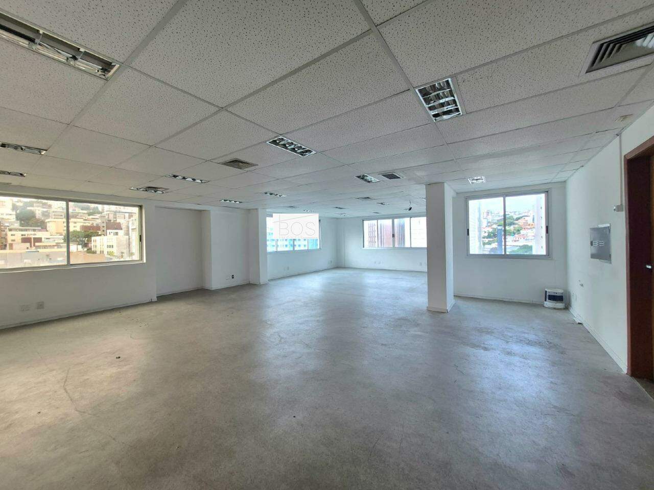 Loja-Salão, 180 m² - Foto 1