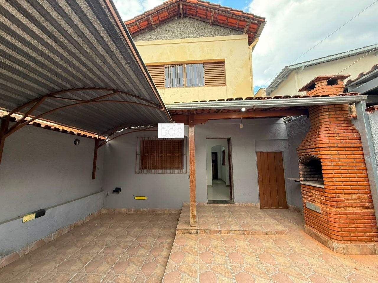 Casa, 2 quartos, 150 m² - Foto 1