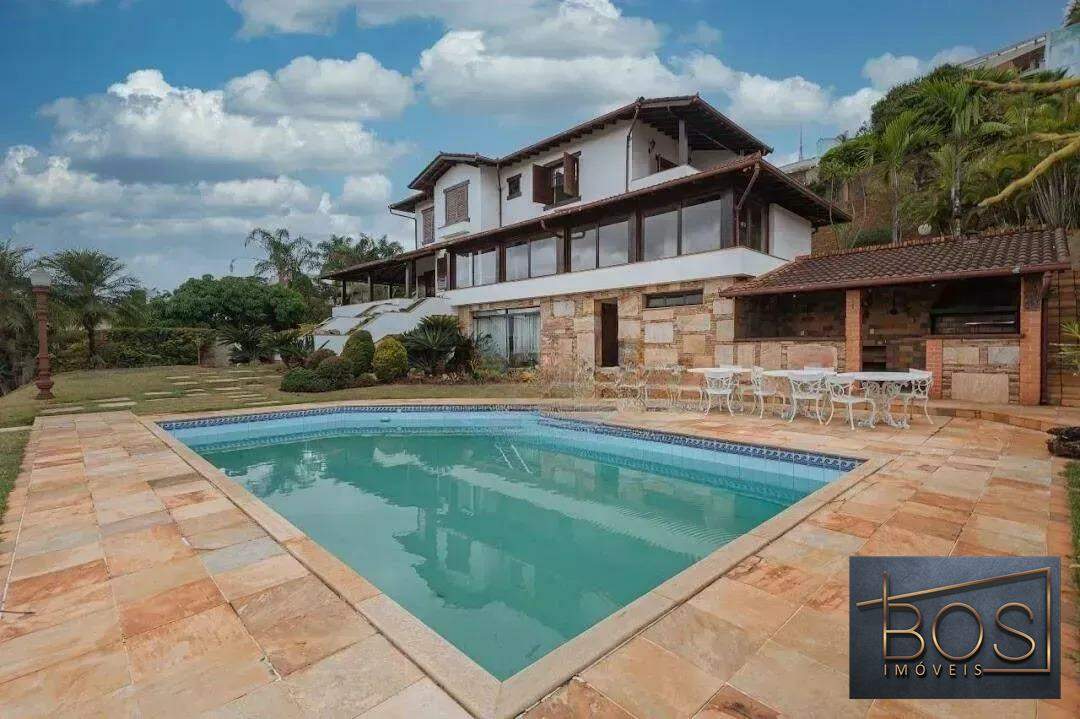 Casa, 5 quartos, 1800 m² - Foto 1