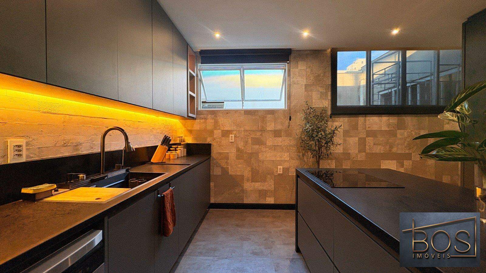 Apartamento, 5 quartos, 243 m² - Foto 12