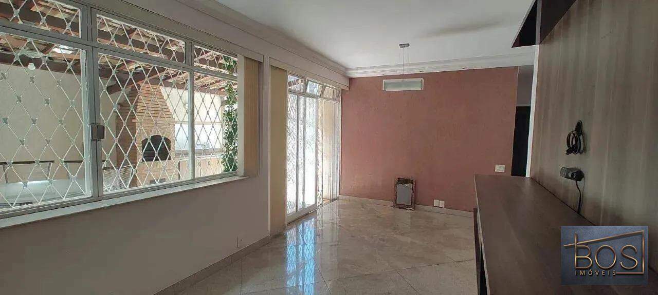 Apartamento, 3 quartos, 130 m² - Foto 1