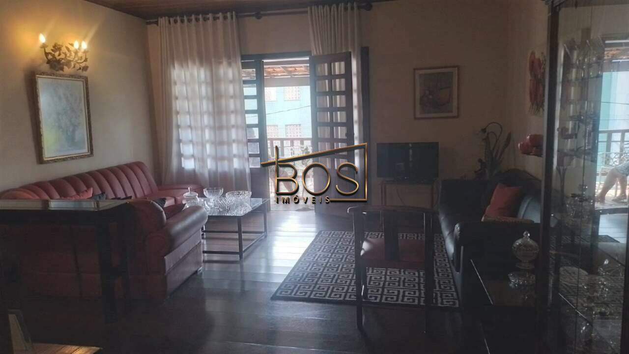 Casa, 3 quartos, 270 m² - Foto 2