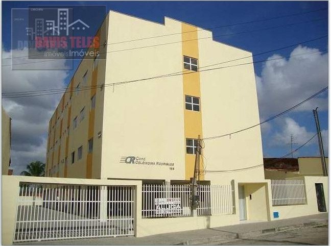 Apartamento para aluguel no Jóquei Club: 