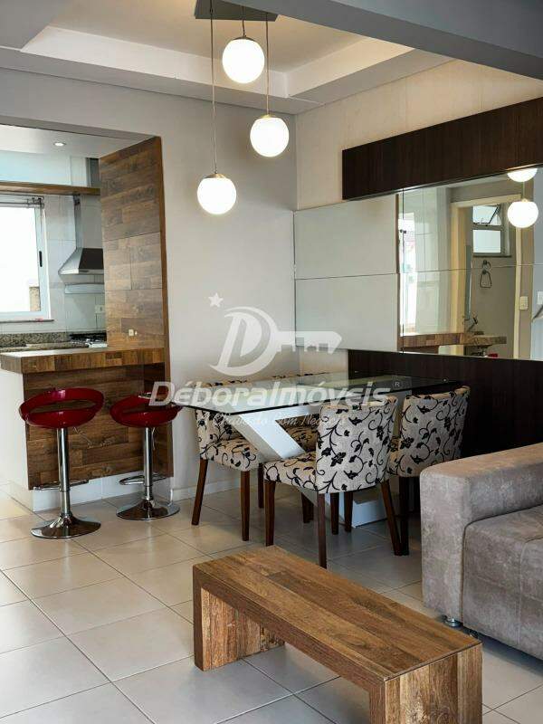 Triplex à venda no Costeira: 
