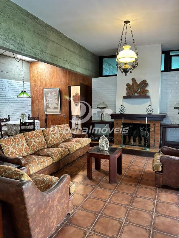 Casa à venda no Estradinha: 