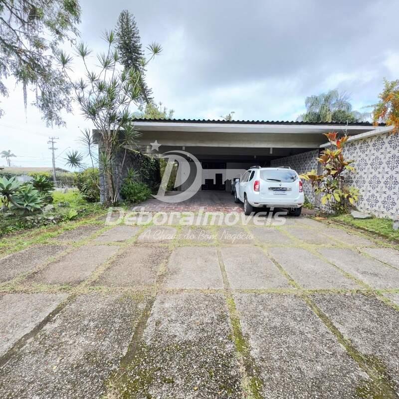 Casa à venda no Estradinha: 