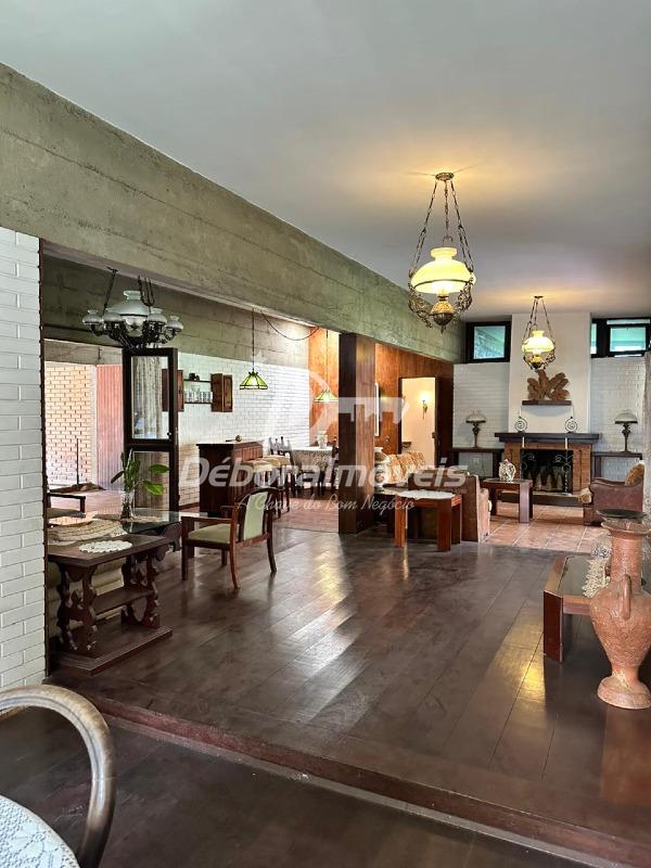 Casa à venda no Estradinha: 