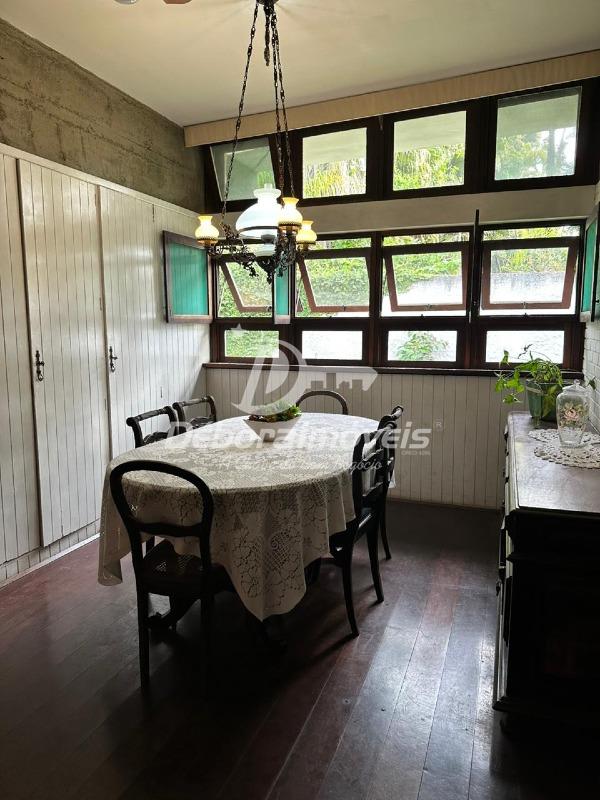 Casa à venda no Estradinha: 