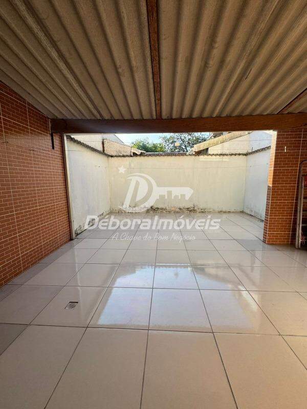 Sobrado à venda no Jardim Guaraituba: 