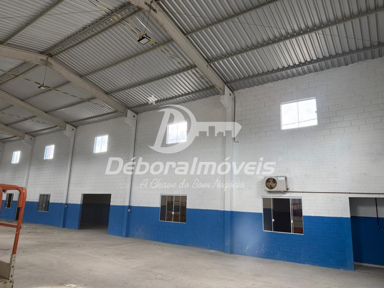 Barracão para aluguel no Emboguaçu: 