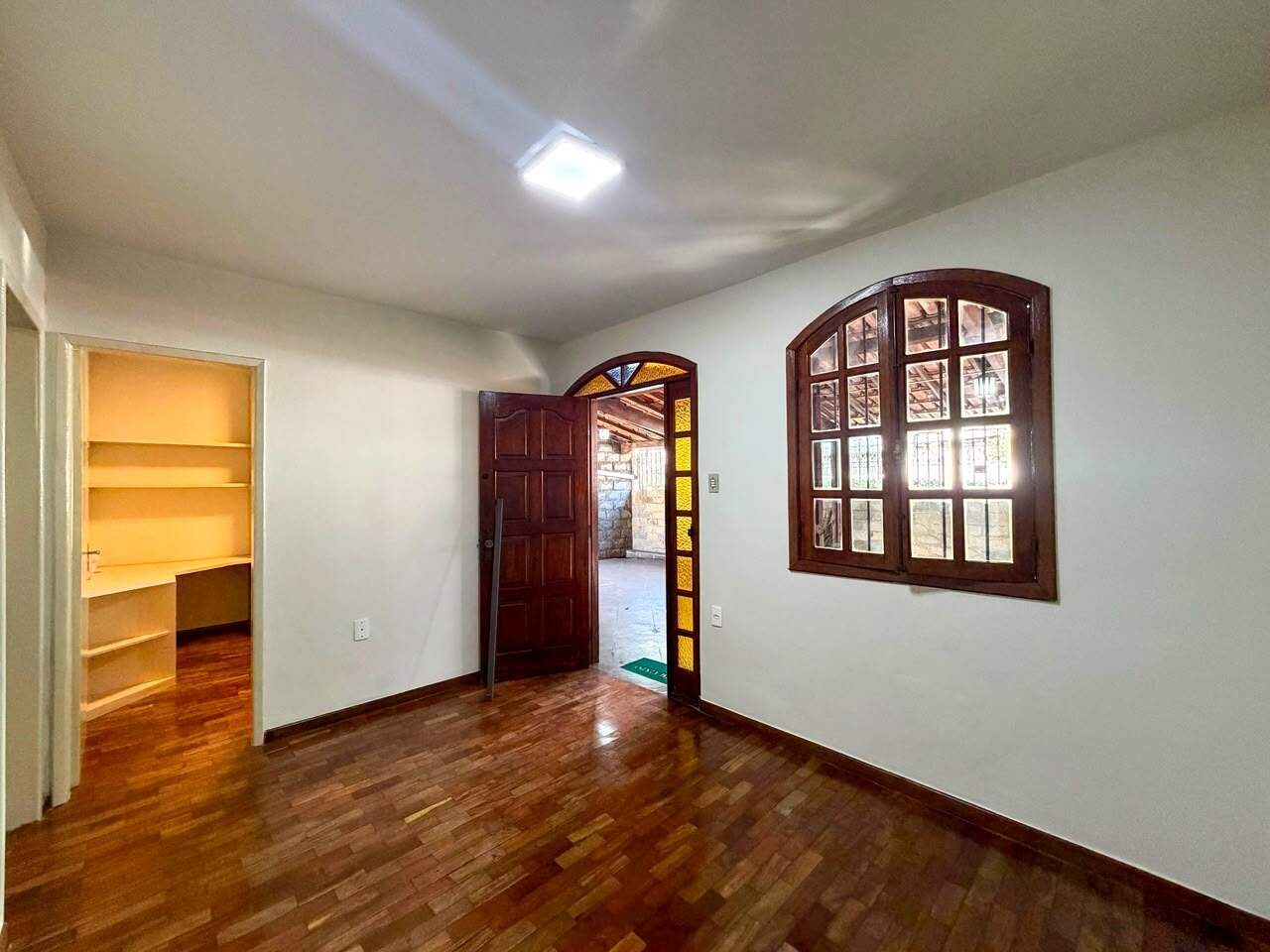 Casa à venda no Serrano: 