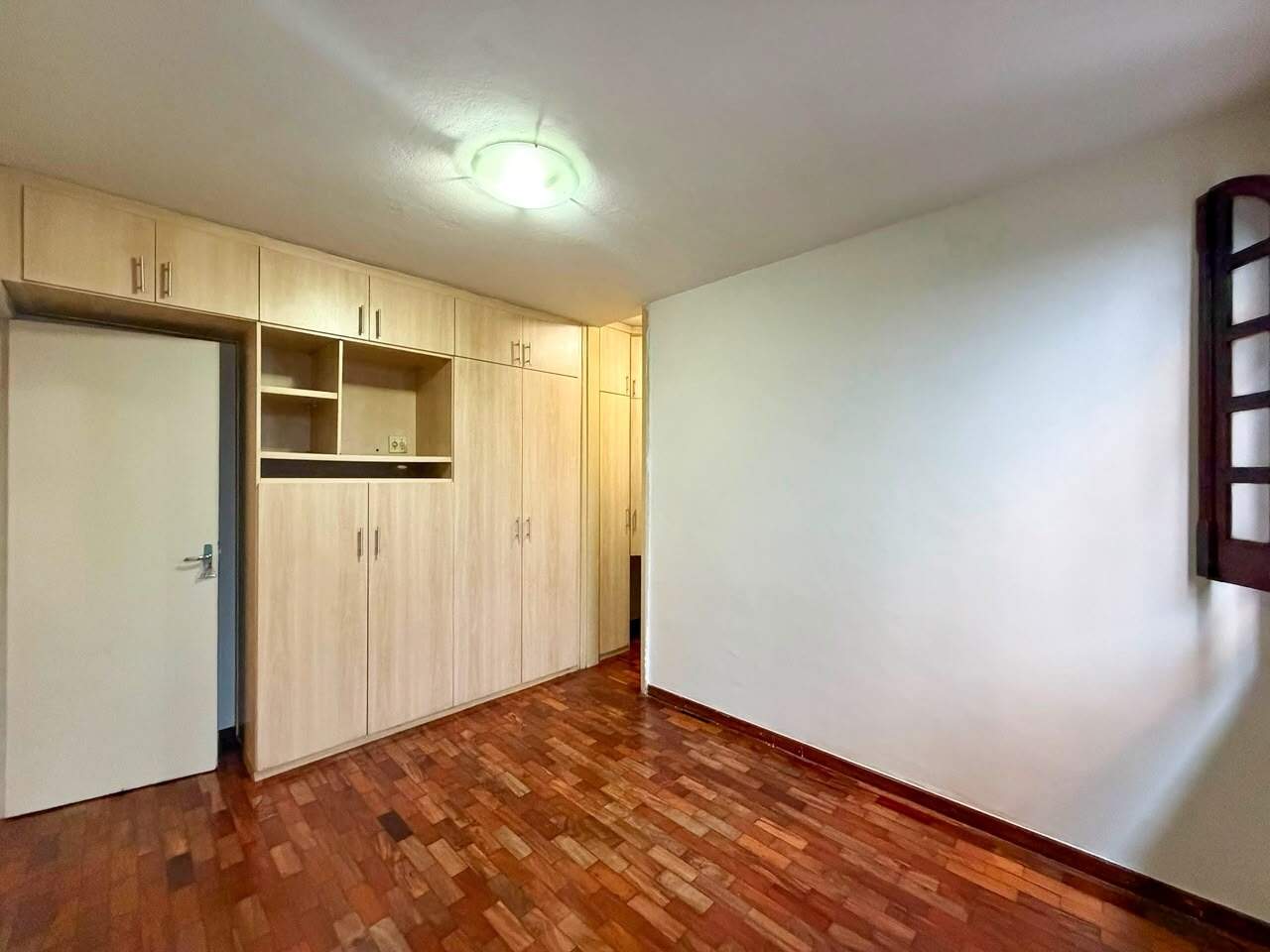 Casa à venda no Serrano: 