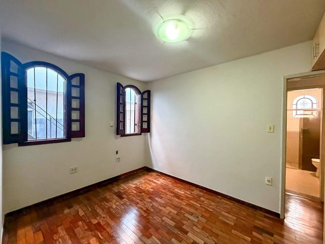 Casa à venda no Serrano: 