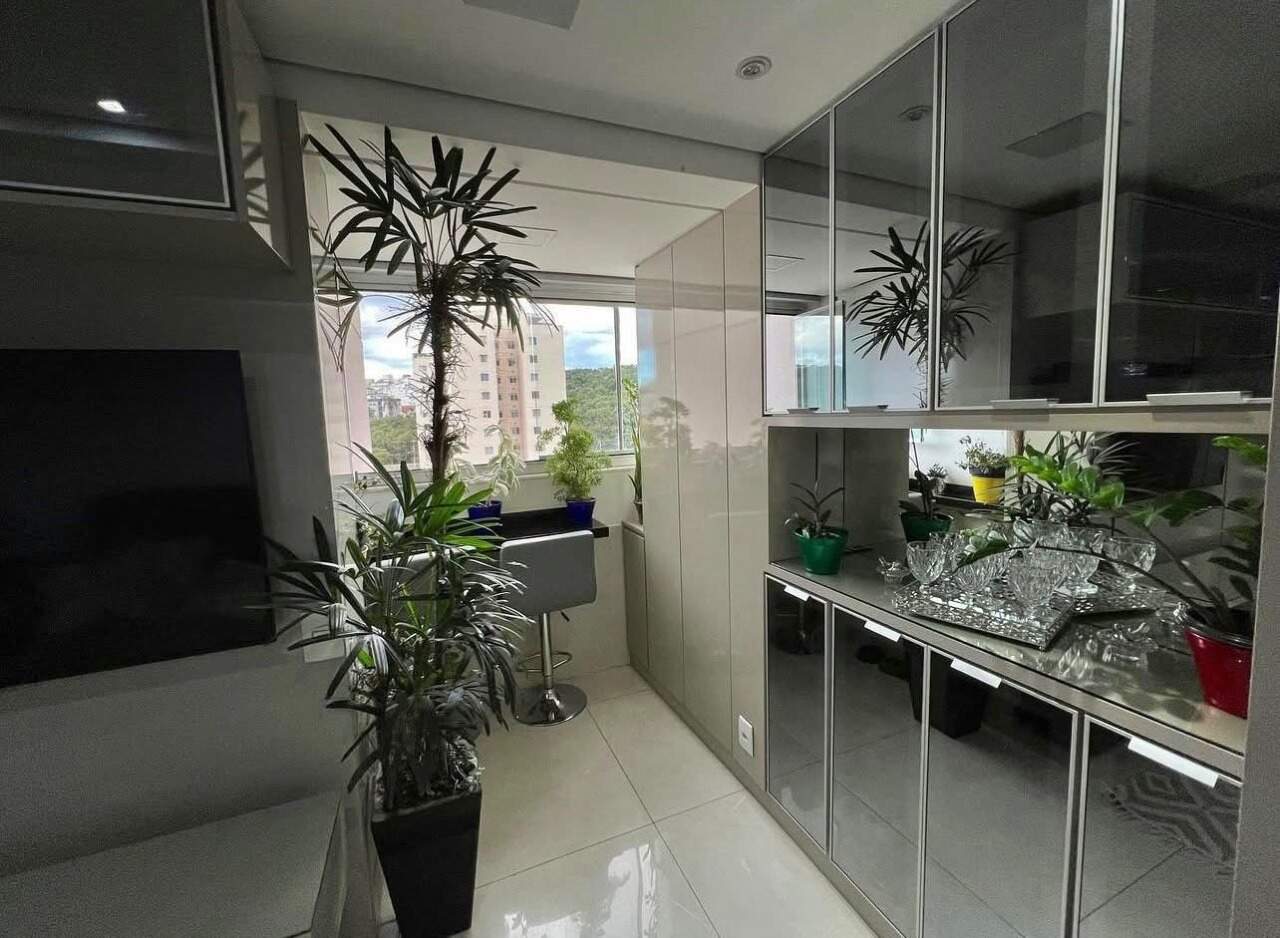 Apartamento à venda no Serrano: 