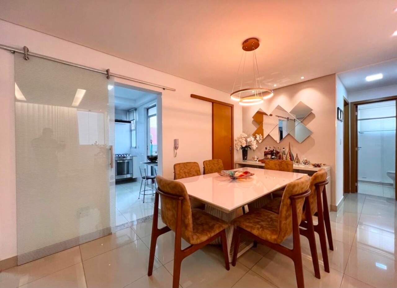 Apartamento à venda no Castelo: 