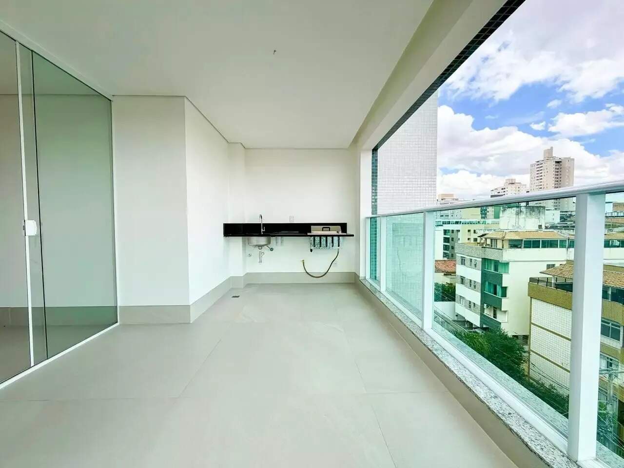 Apartamento à venda no Castelo: 