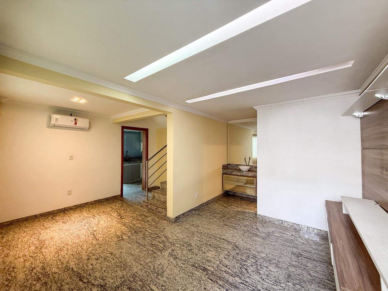 Casa à venda no Santa Terezinha: 