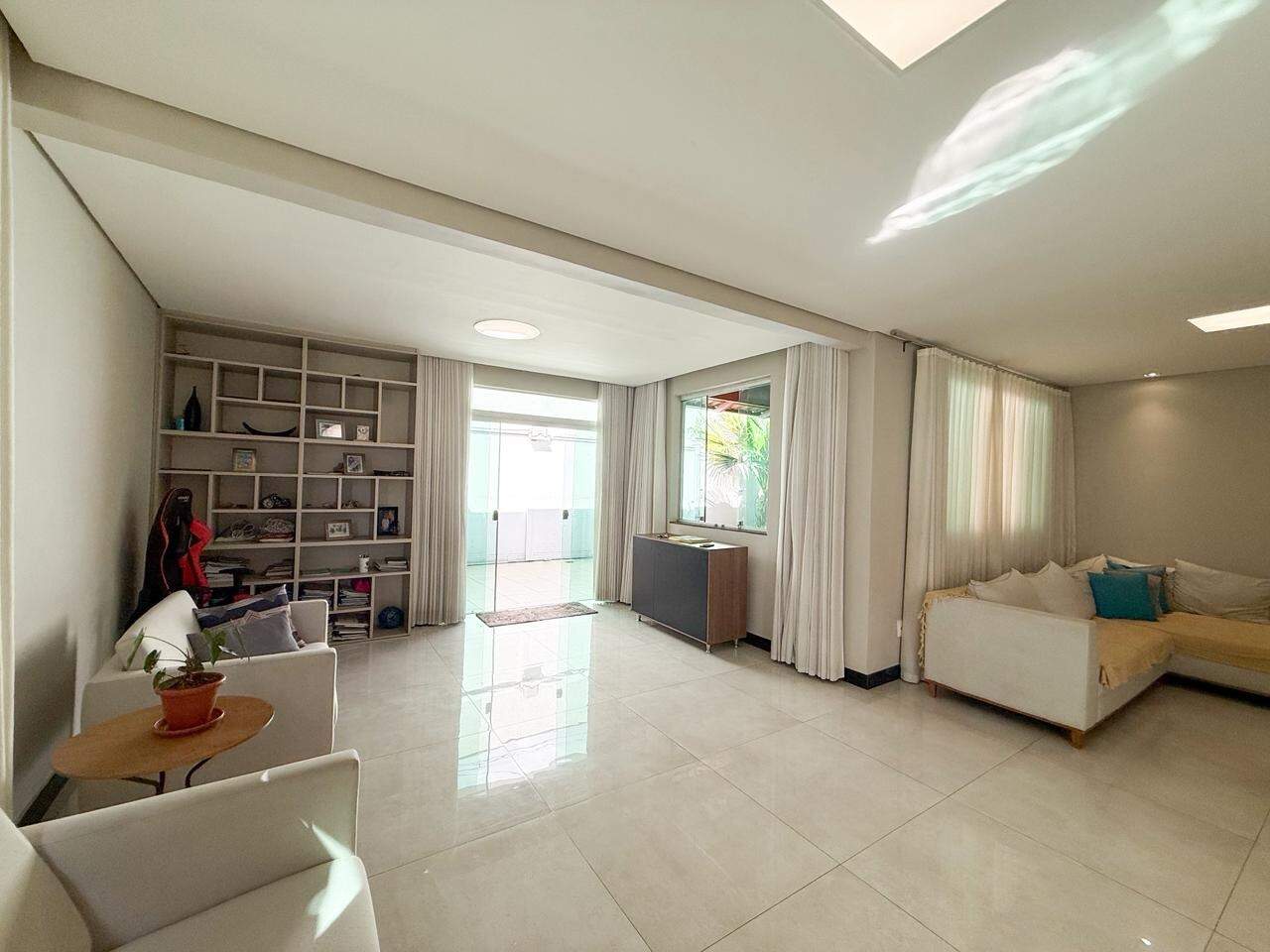 Casa à venda no Copacabana: 
