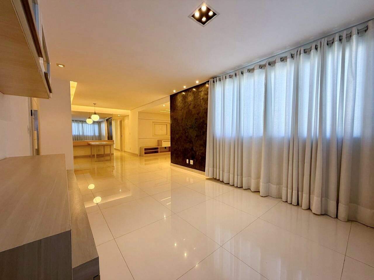 Apartamento à venda no Castelo: 