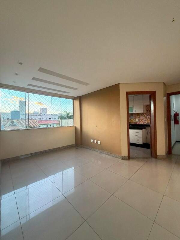 Apartamento à venda no Castelo: 