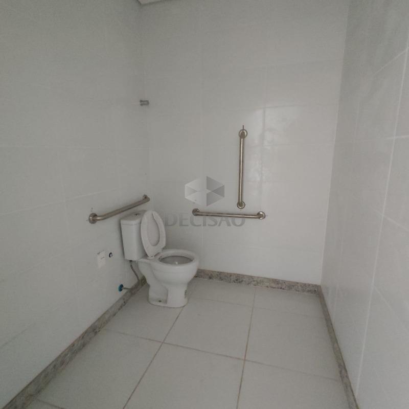 Andar corrido à venda no Lourdes: 