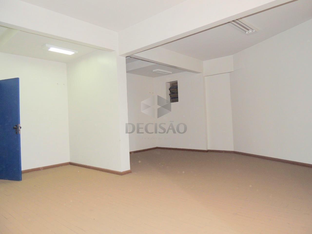 Prédio Comercial à venda no Centro: 