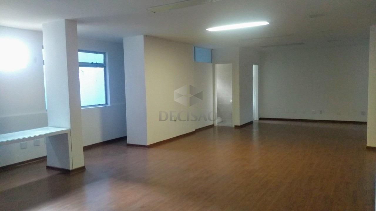 Andar corrido à venda no Lourdes: 