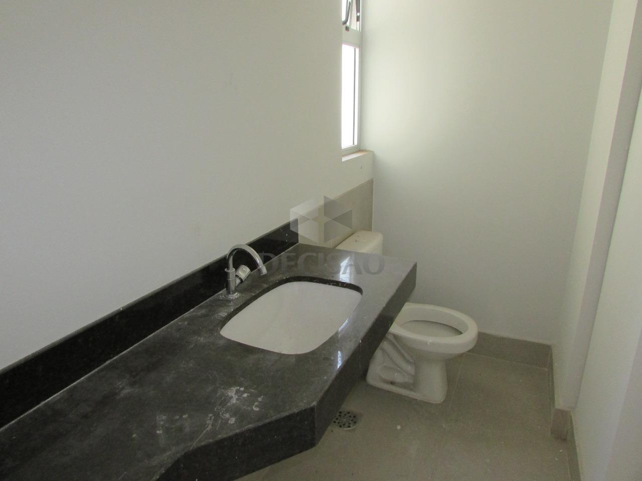 Prédio Comercial à venda no Centro: Sala 704