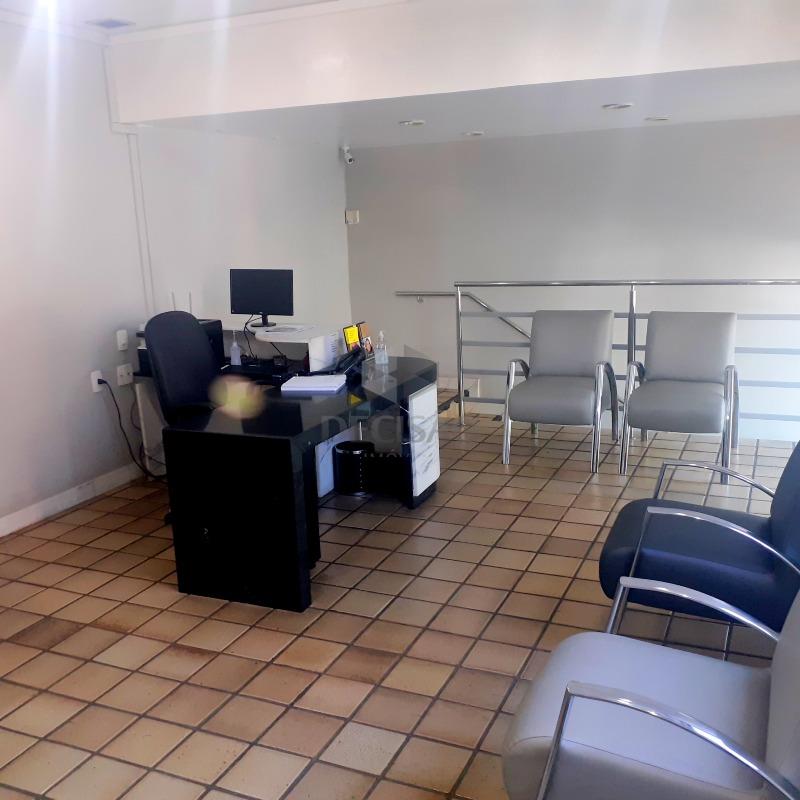 Prédio Comercial à venda no Funcionarios: 