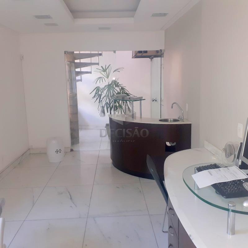 Prédio Comercial à venda no Funcionarios: 