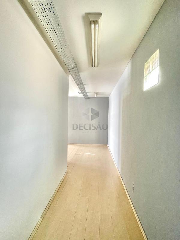 Sala à venda no Centro: 