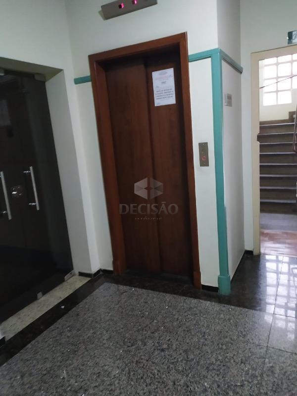 Sala à venda no Centro: 