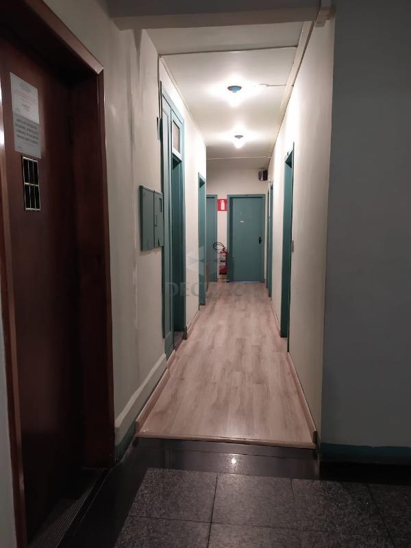 Sala à venda no Centro: 