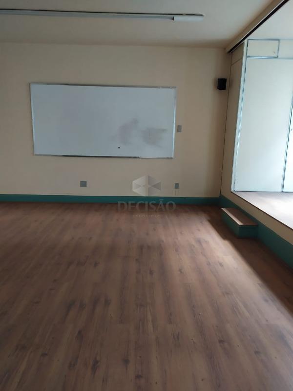 Sala à venda no Centro: 