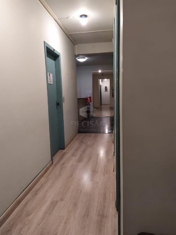 Sala à venda no Centro: 