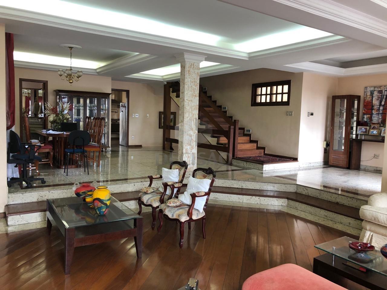 Casa à venda no Santa Efigênia: 