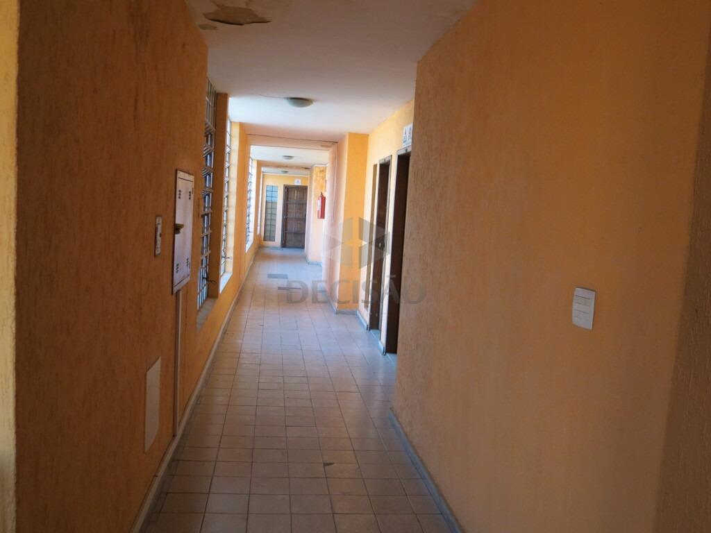 Sala à venda no Carlos Prates: 