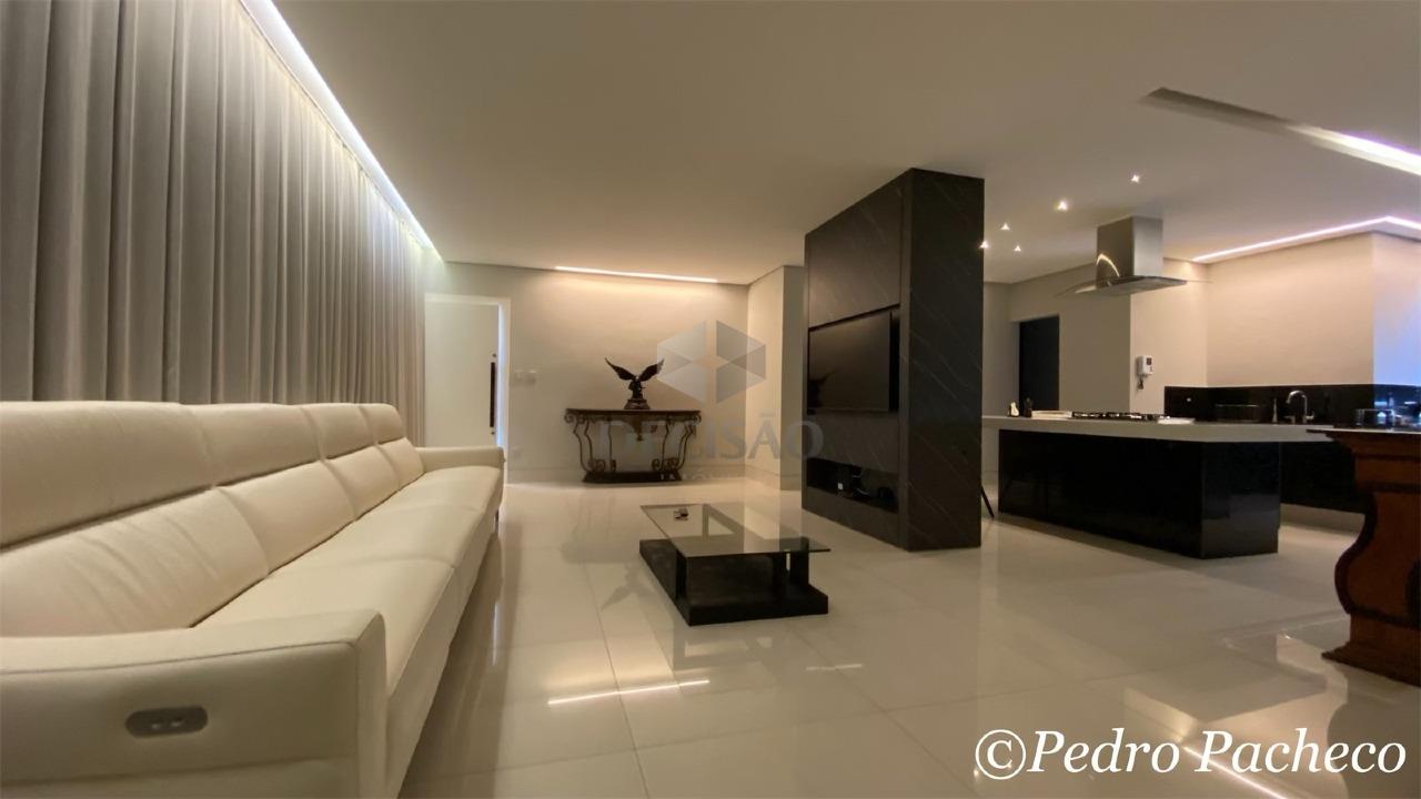 Apartamento 4 Quartos à venda no Lourdes: 