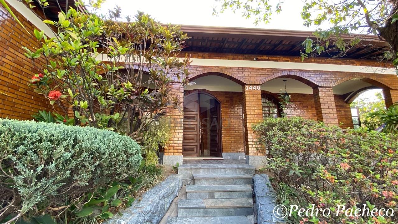 Casa à venda no Sion: 