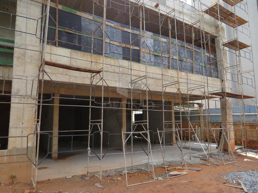 Loja à venda no Estoril: 