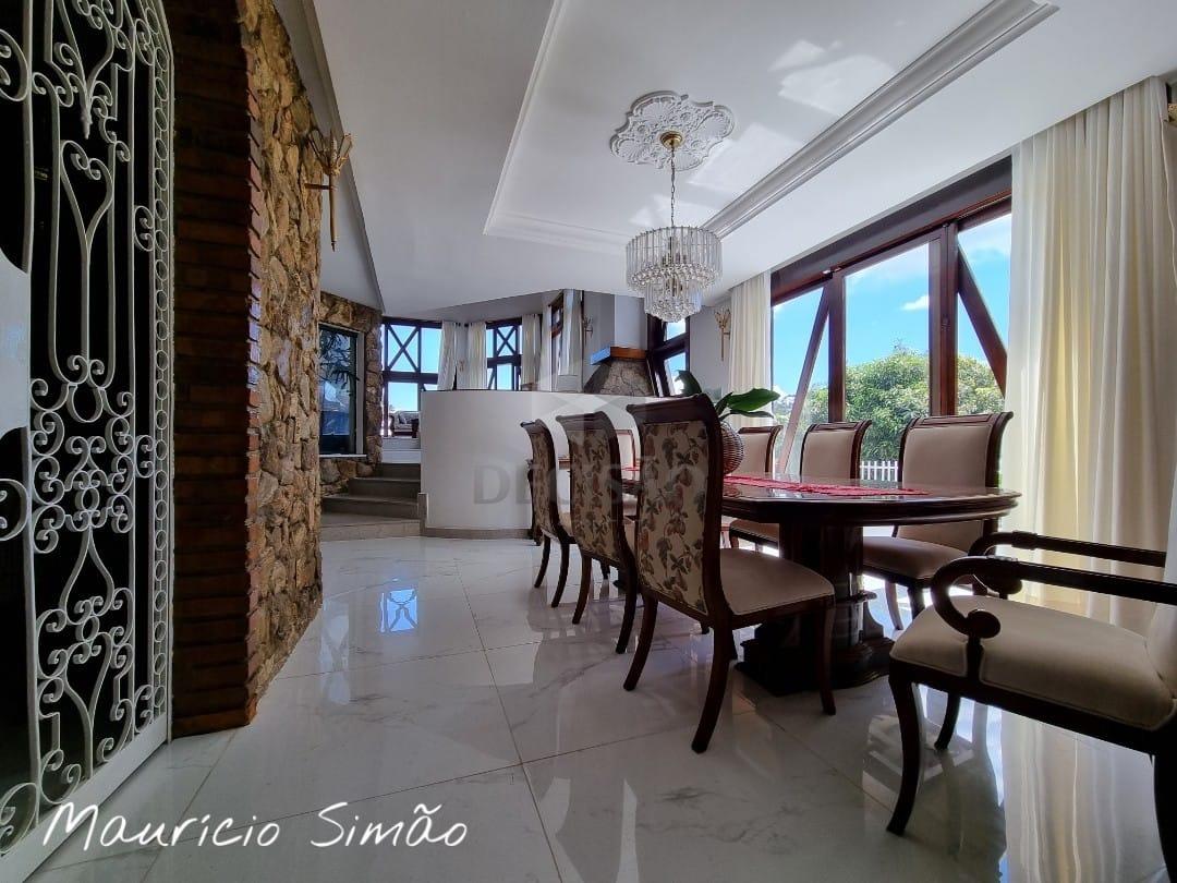 Casa à venda no Mangabeiras: 