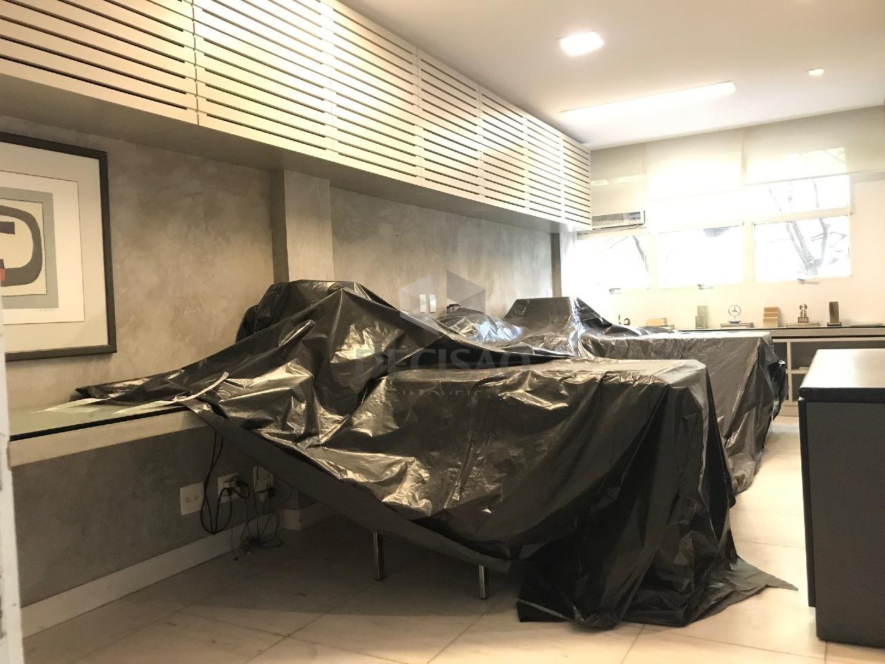 Sala à venda no Lourdes: 