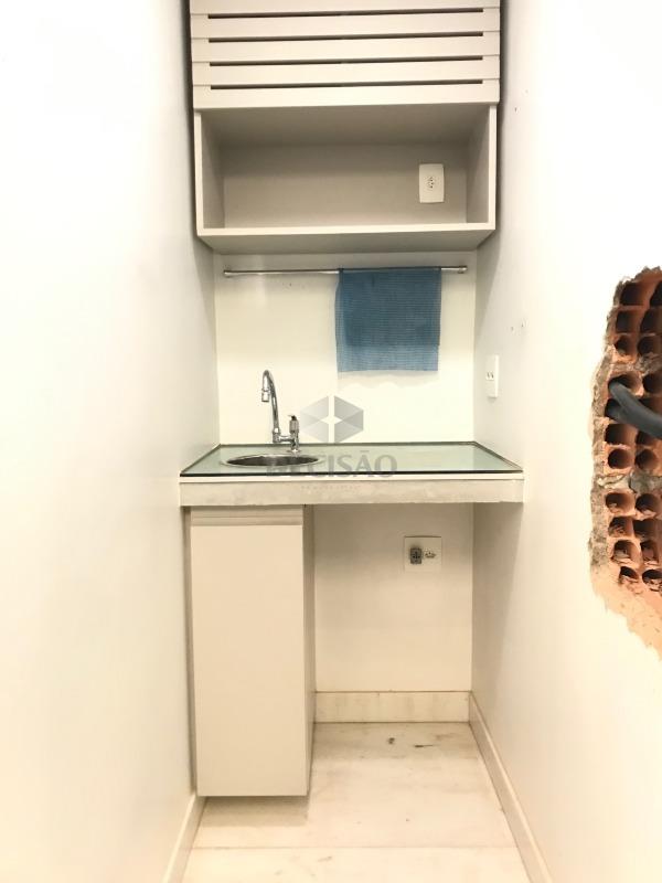 Sala à venda no Lourdes: 