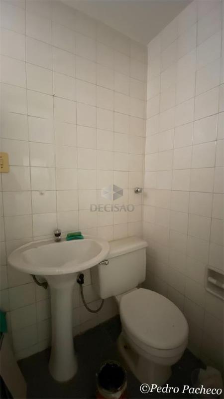 Sala à venda no Centro: 